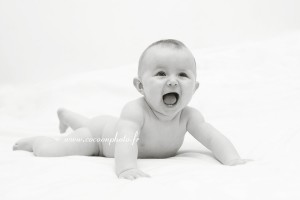 Christine Gaudissart Cocoon Photo Bébé Noir et Blanc